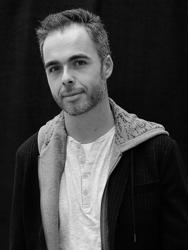 Hélder Encarnação, autor de "Obra do Avesso"