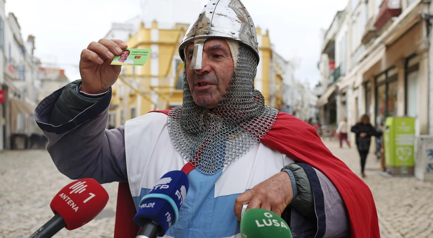 Humberto Correia, candidato às Presidenciais 2026, em campanha